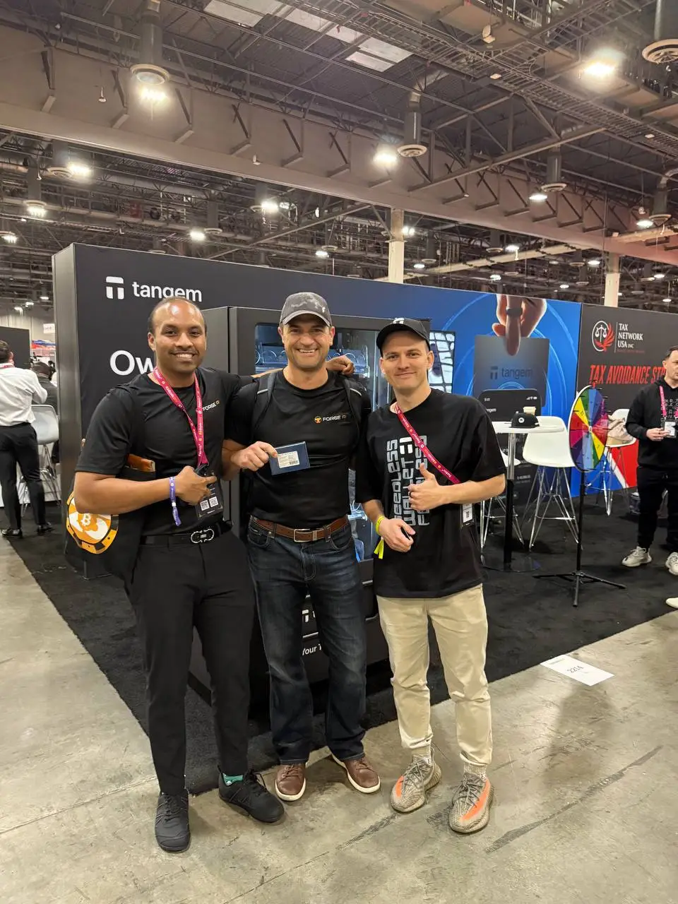 Speaker presenting Tangem wallet features